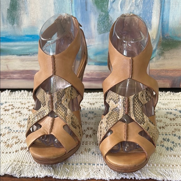Cole HaanTan and Brown Women's Sandals size 8 1/2 - Picture 1 of 5